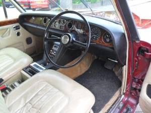 Image 5/20 of Rolls-Royce Silver Shadow I (1975)
