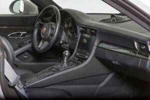 Image 24/25 de Porsche 911 GT3 Touring (2018)