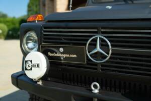 Image 23/50 de Mercedes-Benz 280 GE (SWB) (1981)
