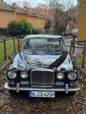 Image 2/51 of Jaguar 420 (1967)