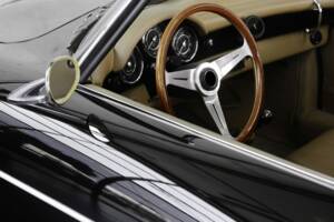 Bild 21/49 von Intermeccanica 356 Roadster 6 (1991)