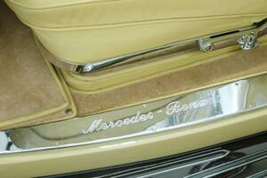 Bild 25/50 von Mercedes-Benz 320n Cabriolet A (1938)
