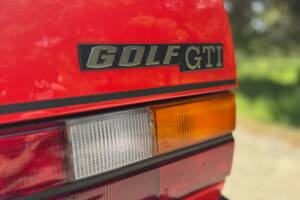 Image 9/31 de Volkswagen Golf I GTI 1.6 (1982)