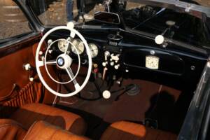 Image 5/6 of BMW 327 (1941)
