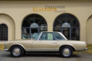 Image 15/56 de Mercedes-Benz 280 SL (1970)