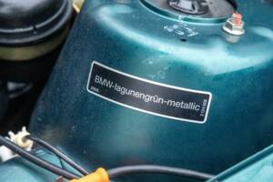 Image 20/50 of BMW 316i Touring (1993)