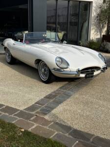 Immagine 13/22 di Jaguar E-Type 3.8 Flat Floor (1961)