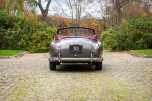 Afbeelding 18/29 van Aston Martin DB 2&#x2F;4 Mk II DHC (1956)