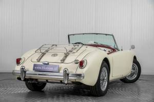 Image 47/50 of MG MGA 1500 (1958)