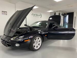 Afbeelding 12/49 van Jaguar XK8 4.2 (2004)