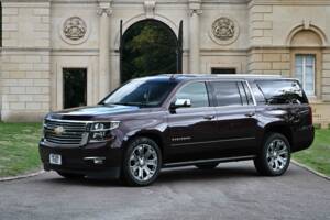 Image 17/50 of Chevrolet Suburban (2017)