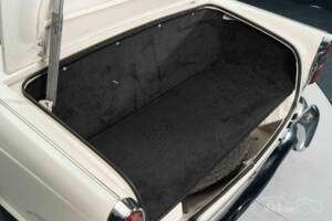 Image 6/19 of Triumph TR 4A (1966)