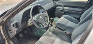 Imagen 37/42 de Alfa Romeo 164 3.0 V6 (1987)