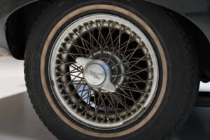 Image 20/28 of Jaguar E-Type 3.8 (1962)