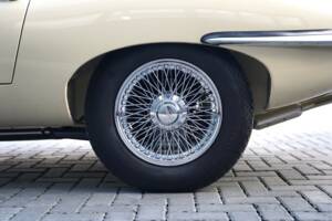 Imagen 36/50 de Jaguar E-Type (1969)