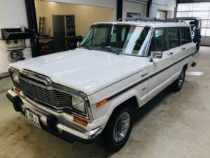Image 22/50 of Jeep Wagoneer Brougham (1982)