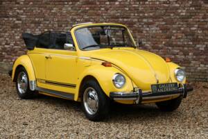Image 37/50 de Volkswagen Beetle 1303 (1975)