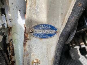 Image 24/32 of Mercedes-Benz 200 D Universal (1966)