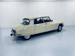 Image 5/10 de Citroën DS 20 (1973)