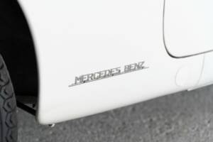 Image 22/40 of Mercedes-Benz 190 SL (1955)