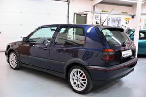 Bild 2/12 von Volkswagen Golf III 2.0 16V GTI (1996)