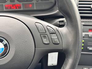 Image 43/57 of BMW 320i (2002)