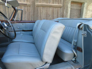 Image 6/23 of Mercedes-Benz 220 S Cabriolet (1957)