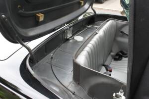 Image 14/20 de Mercedes-Benz 500 SL (1986)