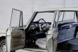 Image 18/48 of Alfa Romeo 2600 Berlina (1962)