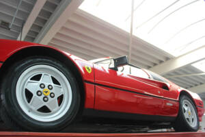 Image 8/50 de Ferrari 328 GTS (1989)