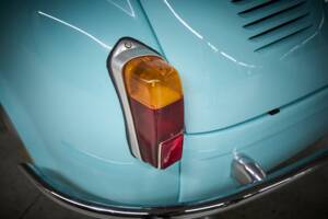 Image 18/48 of FIAT 600 Ghia "Jolly" (1963)