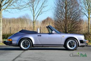 Image 18/50 of Porsche 911 Carrera 3.2 (1987)