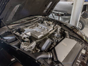 Image 6/56 of Aston Martin V12 Vanquish S (2005)