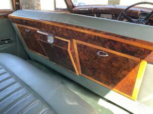 Image 25/35 of Jaguar Mk IX (1960)