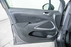 Image 32/50 de Opel Crossland X 1.2 Turbo (2020)