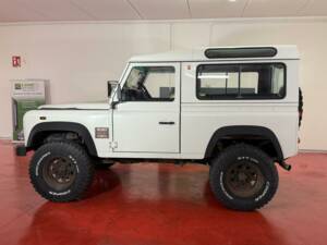 Image 3/27 of Land Rover Defender 90 Td5 (2000)