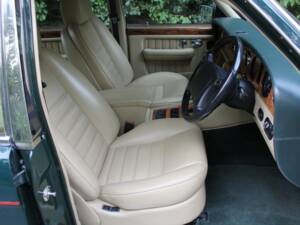 Immagine 9/20 di Bentley Brooklands R (1997)