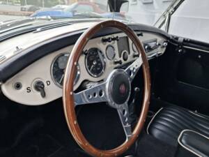 Image 7/16 of MG MGA 1500 (1958)