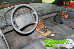 Immagine 2/10 di Mercedes-Benz 300 SL (1989)