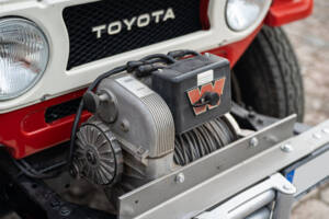 Image 4/44 de Toyota Land Cruiser FJ 40 (1979)