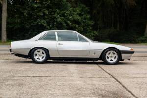 Image 9/38 of Ferrari 400i (1981)