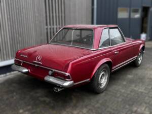 Image 1/8 of Mercedes-Benz 230 SL (1965)