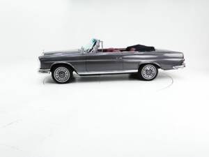 Image 8/15 of Mercedes-Benz 220 SE b (1963)