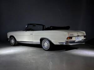 Afbeelding 18/36 van Mercedes-Benz 250 SE (1966)