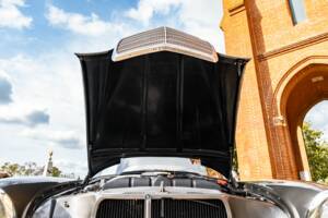 Image 59/86 of Mercedes-Benz 300 SE (1965)