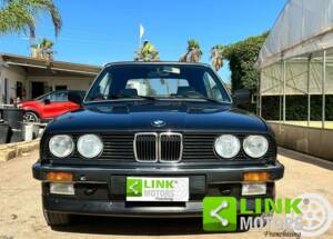 Image 2/10 of BMW 320i (1987)