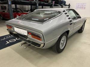 Image 5/26 of Alfa Romeo Montreal (1976)