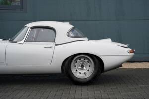 Bild 24/50 von Jaguar E-Type 3.8 (1964)