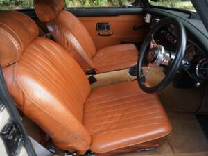 Bild 9/18 von MG MGC GT (1969)