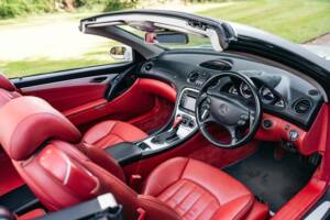 Image 2/10 de Mercedes-Benz SL 55 AMG (2003)